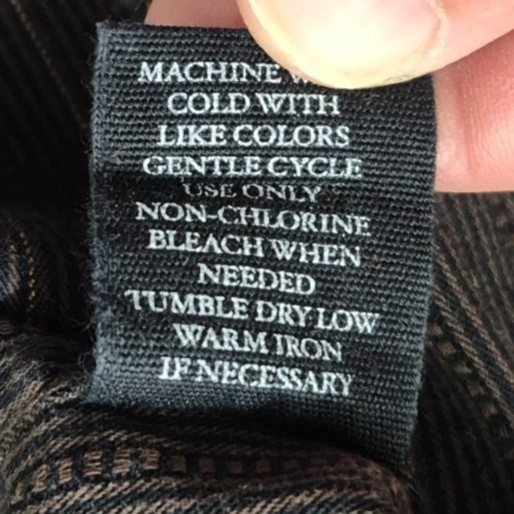 Buckle BKE please see
